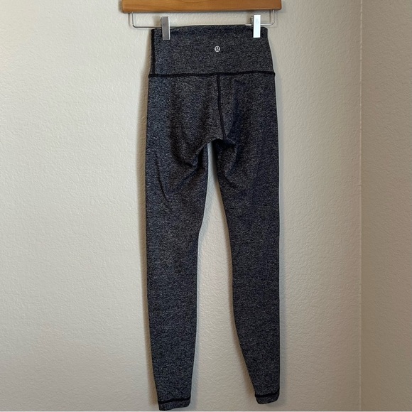 Lululemon Wunder Under High Rise Tight Leggings in Heathered Black, Size 4 - Picture 8 of 12